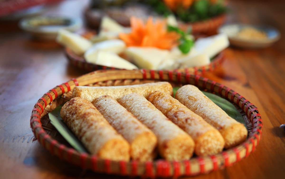 Local Com Lam specialty in Sapa, a delicious reward for travelers after a Ha Long Bay to Sapa bus journey